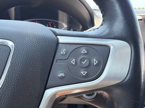 Used 2019 GMC Terrain SLT w/ Preferred Package AWD/4WD image 9