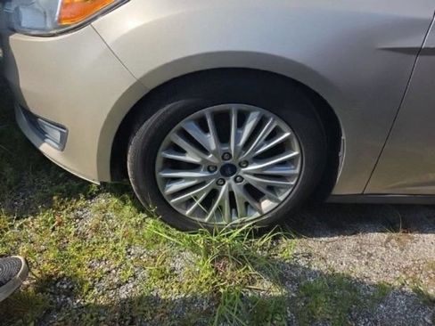 Used 2018 Ford Focus Titanium FWD image 6