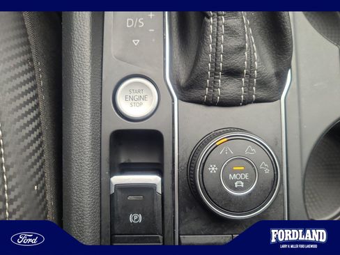 Used 2021 Volkswagen Atlas Cross Sport SE AWD/4WD image 29