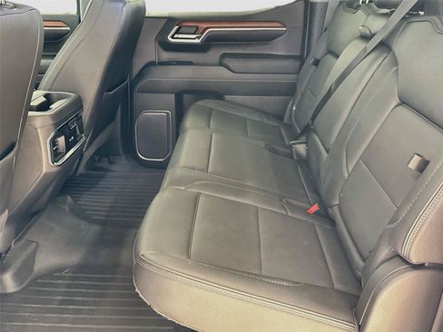 Used 2023 GMC Sierra 1500 Denali w/ Denali Reserve Package AWD/4WD image 5