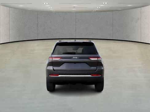 New 2026 Jeep Grand Cherokee Laredo RWD image 7