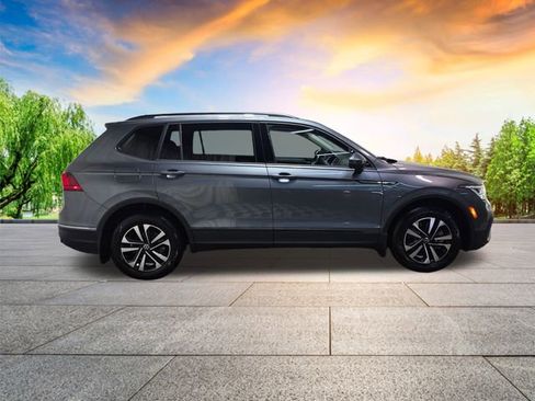 Certified 2024 Volkswagen Tiguan S image 3
