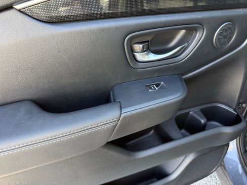 Used 2023 Honda Pilot Elite image 35