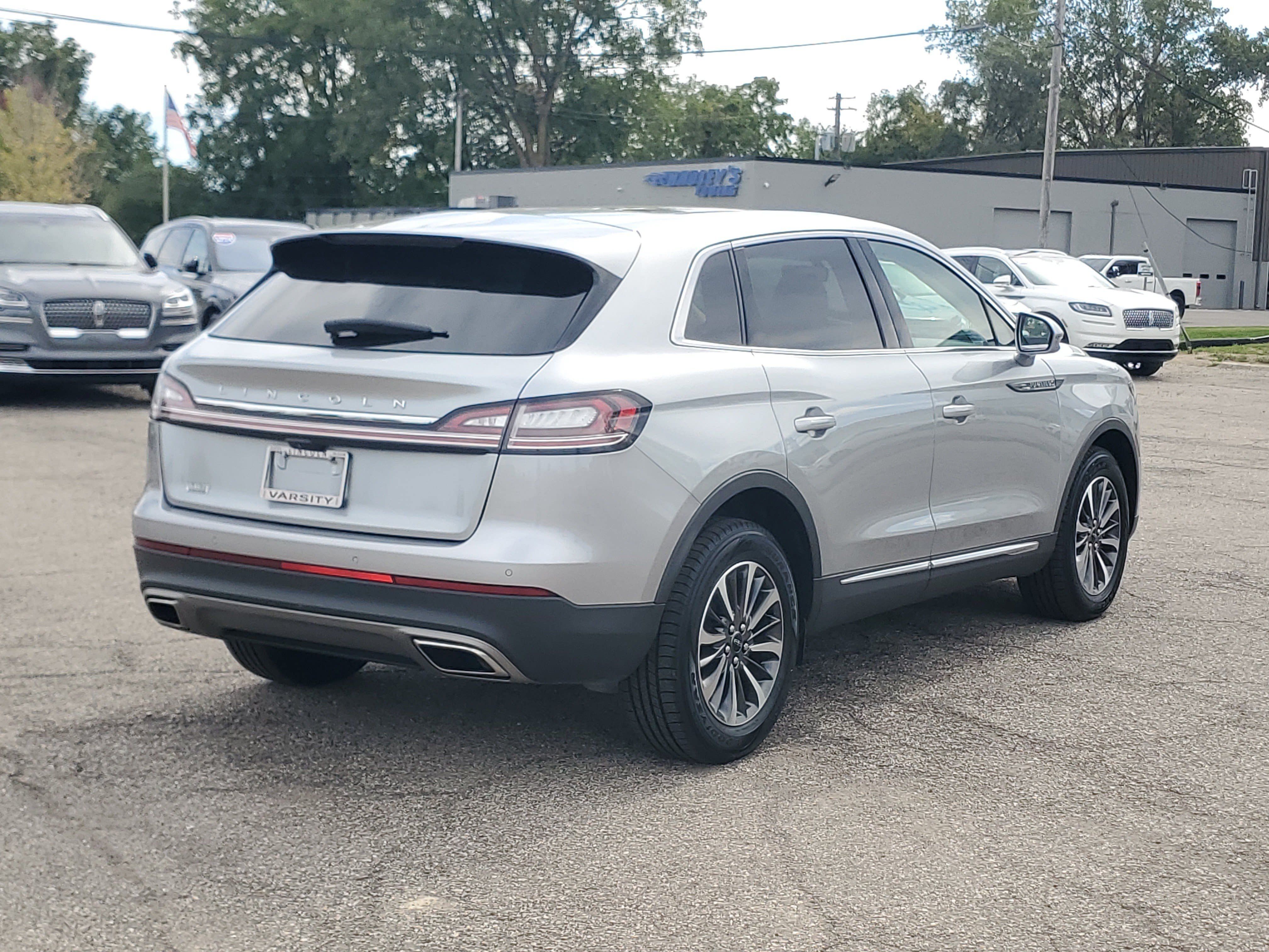 Used 2023 Lincoln Nautilus Reserve w/ Luxury Package AWD/4WD image 6