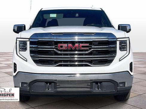 Used 2025 GMC Sierra 1500 SLT image 3