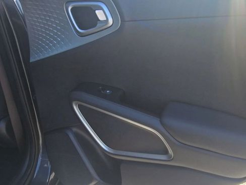 Used 2020 Kia Soul X-Line FWD image 17