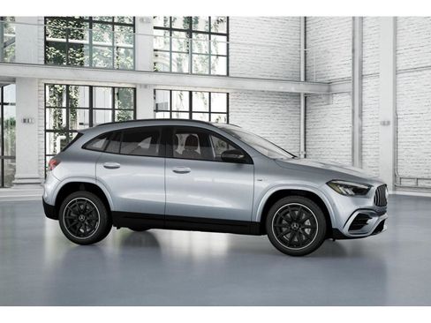 New 2026 Mercedes-Benz GLA 35 AMG 4MATIC image 14