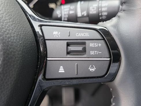 Used 2025 Honda CR-V EX-L image 28