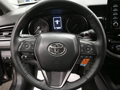 Used 2024 Toyota Camry SE w/ Cold Weather Package FWD image 13