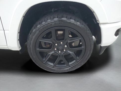 Certified 2020 RAM 1500 Limited w/ Body Color Bumper Group image 5