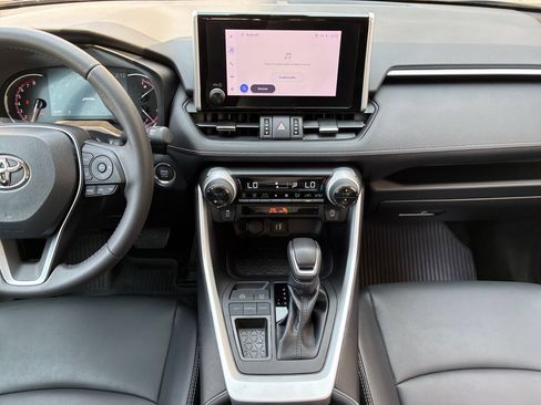 Used 2023 Toyota RAV4 XLE Premium FWD image 26
