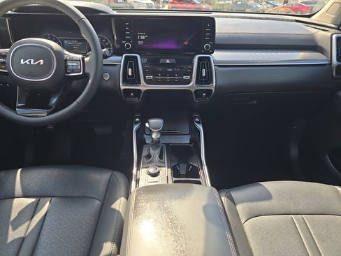 Certified 2023 Kia Sorento S image 14