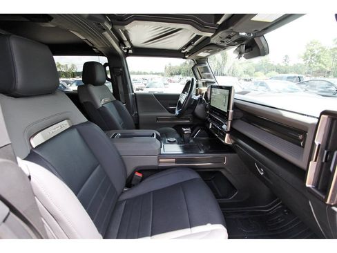 Used 2024 GMC Hummer EV 3X AWD/4WD image 27