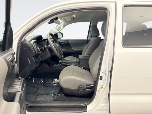 Used 2023 Toyota Tacoma SR image 10