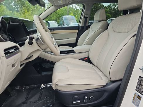 Used 2024 Hyundai Palisade Limited AWD/4WD image 16