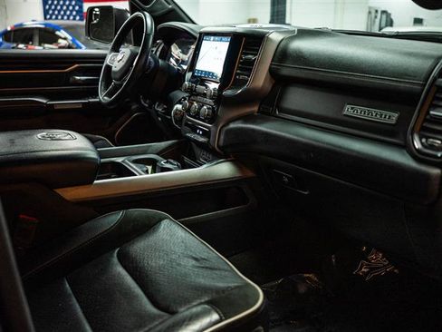 Used 2024 RAM 1500 Laramie image 13