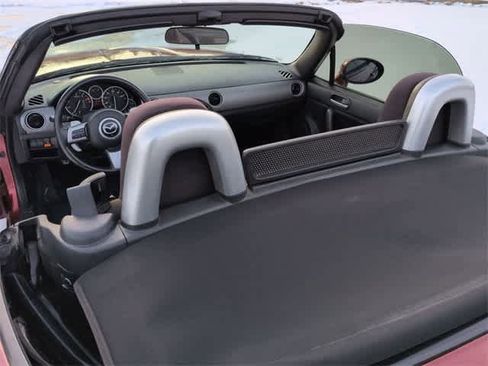 Used 2009 MAZDA MX-5 Miata Sport image 19