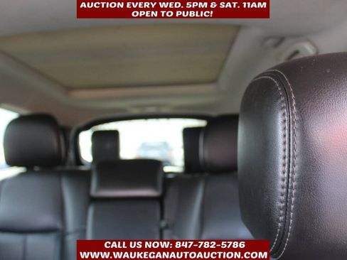 Used 2013 Nissan Pathfinder Platinum w/ Platinum Premium Pkg AWD/4WD image 8