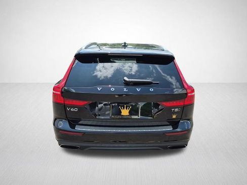 Used 2020 Volvo V60 T5 Cross Country AWD/4WD image 9