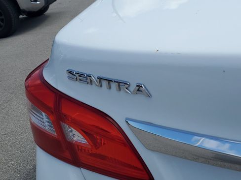 Used 2019 Nissan Sentra SV FWD image 7