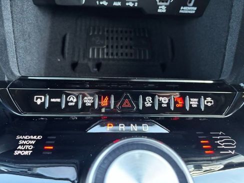 New 2026 Jeep Grand Wagoneer Summit AWD/4WD image 25