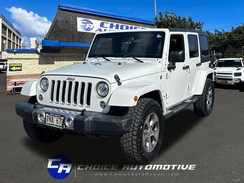 Used 2018 Jeep Wrangler Unlimited Sahara w/ Connectivity Group AWD/4WD image 1