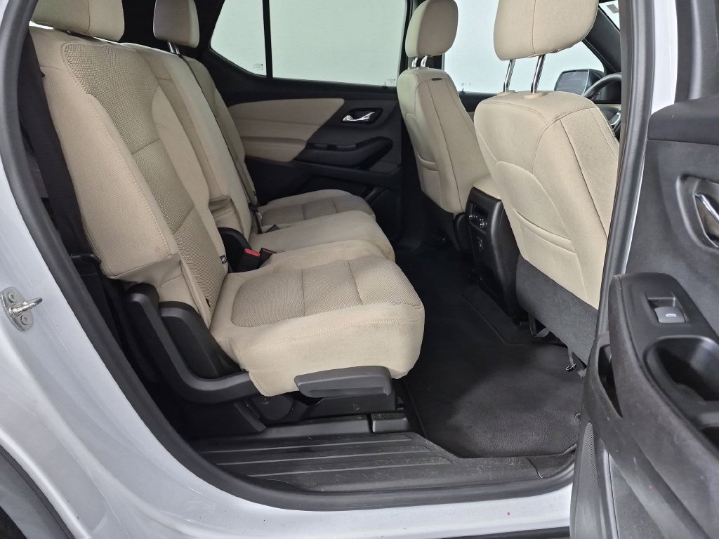 Certified 2023 Chevrolet Traverse LS FWD image 34