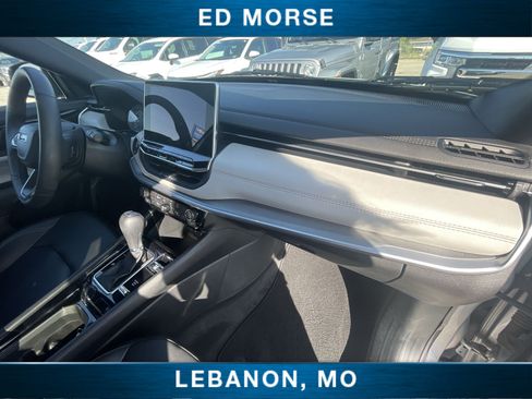 Used 2025 Jeep Compass Limited AWD/4WD image 26