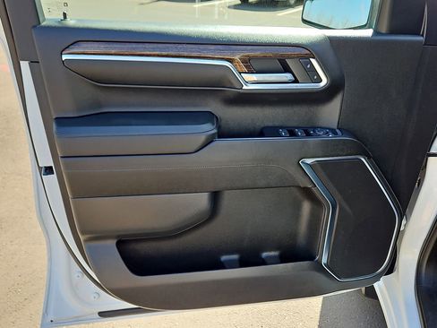 Used 2023 GMC Sierra 1500 SLE image 15