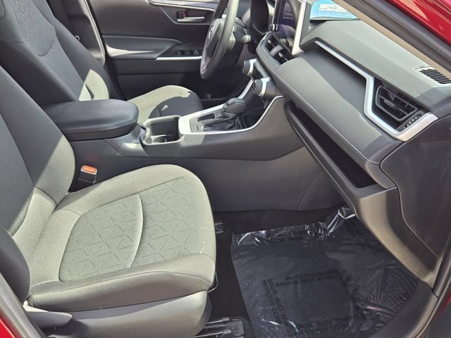 Used 2023 Toyota RAV4 XLE w/ Convenience Package FWD image 19