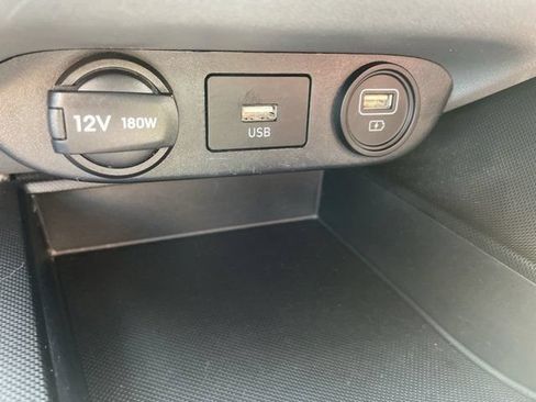 Used 2023 Hyundai Elantra SEL FWD image 15