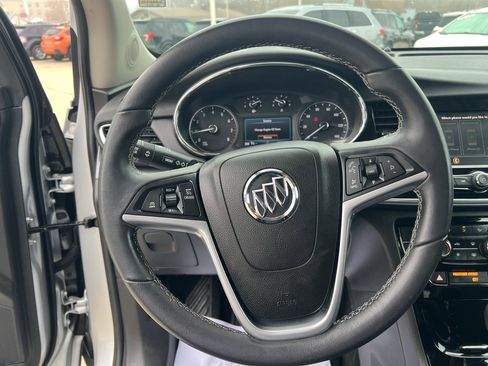 Used 2022 Buick Encore Preferred w/ Safety Package image 19