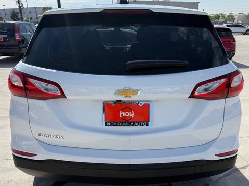 Used 2021 Chevrolet Equinox LS FWD image 8