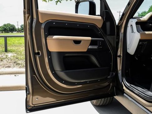 New 2026 Land Rover Defender 110 X-Dynamic SE AWD/4WD image 53