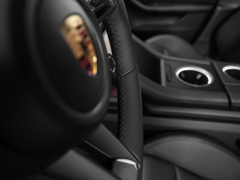 New 2025 Porsche Taycan 4 Cross Turismo image 32