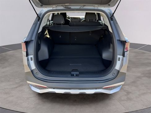 Used 2025 Kia Sportage LX image 16