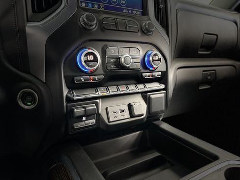 Used 2019 GMC Sierra 1500 Elevation w/ Elevation Value Package AWD/4WD image 24