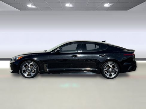 Used 2020 Kia Stinger GT-Line image 2