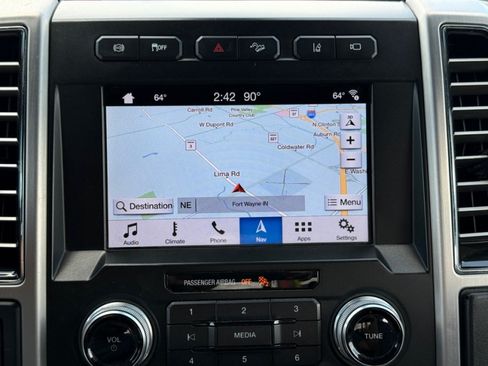 Used 2019 Ford F350 Platinum w/ Platinum Ultimate Package AWD/4WD image 15