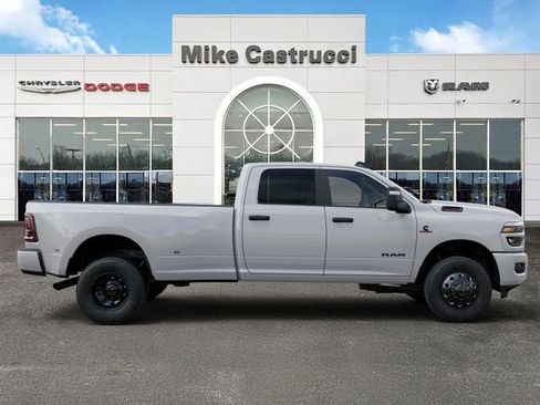 New 2026 RAM 3500 Big Horn AWD/4WD image 21