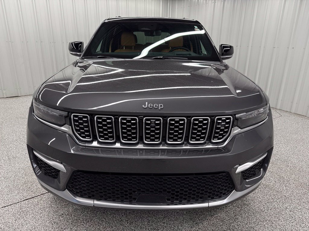 Used 2022 Jeep Grand Cherokee Summit AWD/4WD image 2