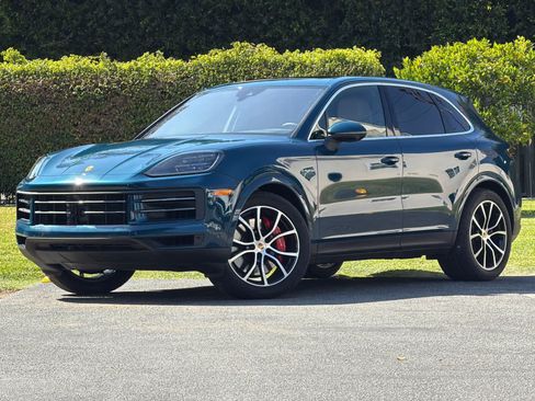 Certified 2026 Porsche Cayenne S AWD/4WD image 1