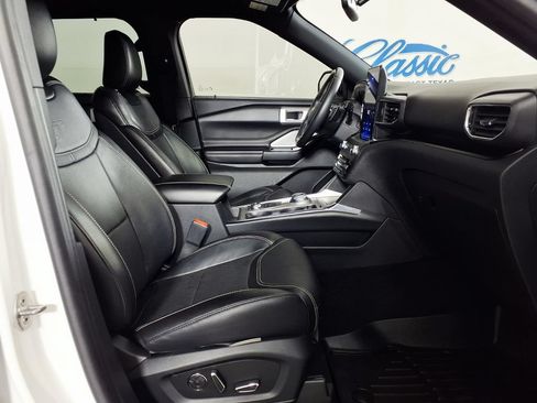 Used 2020 Ford Explorer ST w/ ST Street Pack AWD/4WD image 12