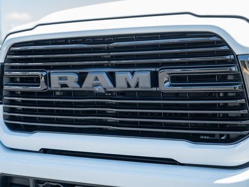 Used 2022 RAM 2500 Laramie AWD/4WD image 12