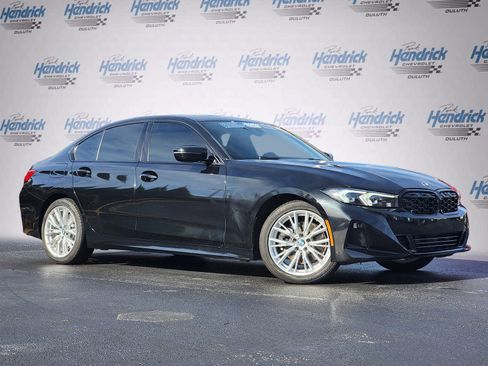 Used 2023 BMW 330i Sedan image 2