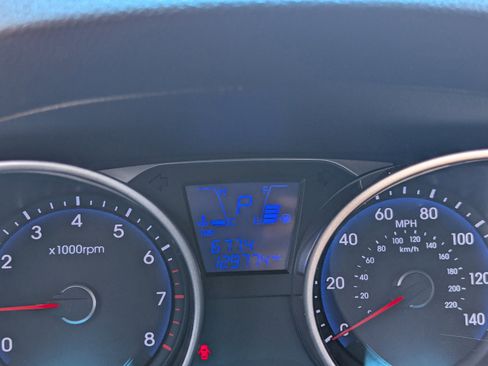 Used 2012 Hyundai Tucson Limited w/ Premium Pkg image 28