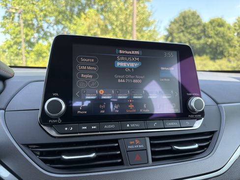 Used 2025 Nissan Altima 2.5 SR FWD image 5