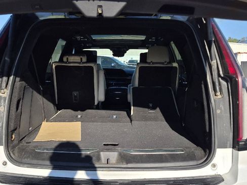 Used 2022 Cadillac Escalade Sport w/ Touring Package AWD/4WD image 5