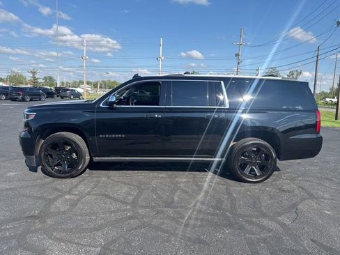 Used 2019 Chevrolet Suburban Premier w/ Premier Plus Edition AWD/4WD image 5