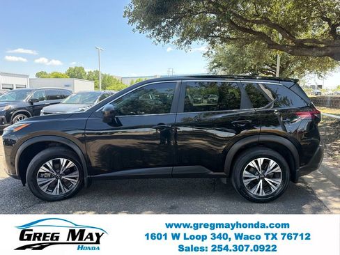 Used 2023 Nissan Rogue SV FWD image 7